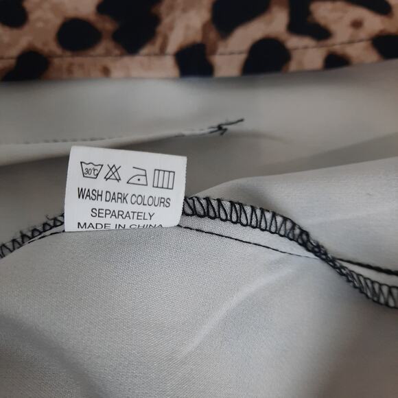 Cheeta/Leopard Print Unlined Lightweight Blazer - Picture 7 of 7